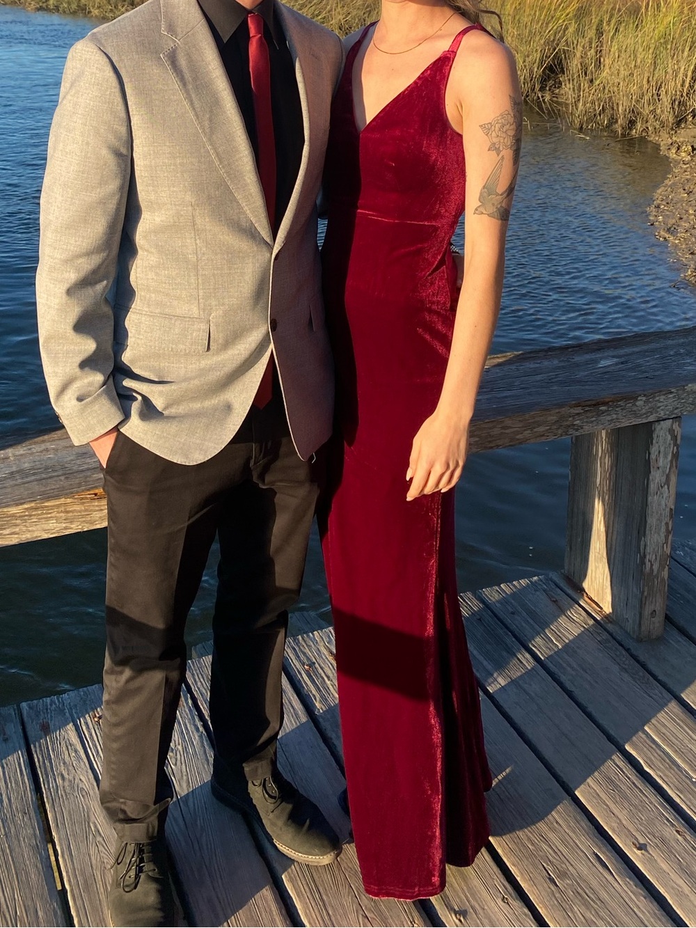 Lulu’s Burgundy Velvet V-neck Dress